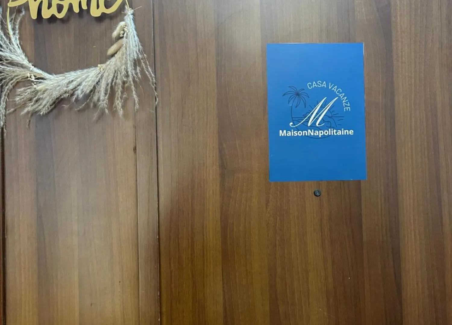 Maison Napolitaine 0*, Naples Italy